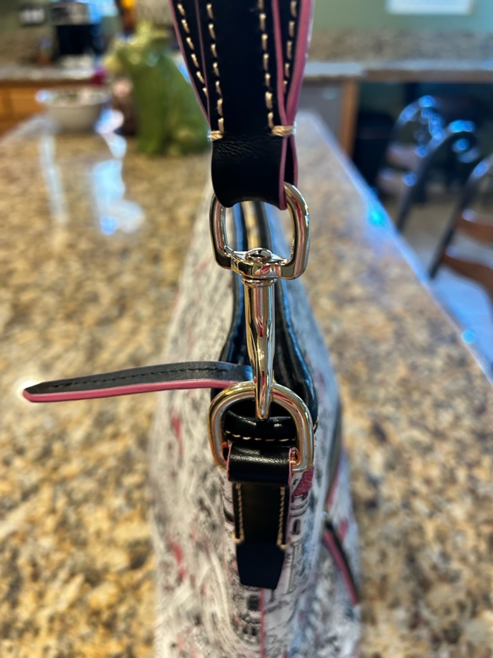 Dooney & Bourke Disney “Minnie in the Park” Hobo Bag AND Coordinating Wallet Set - Picture 8 of 16